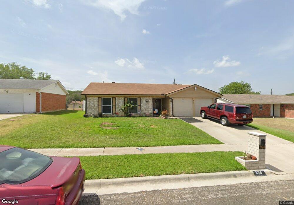 924 Randa St, Copperas Cove, TX 76522 - photo 1