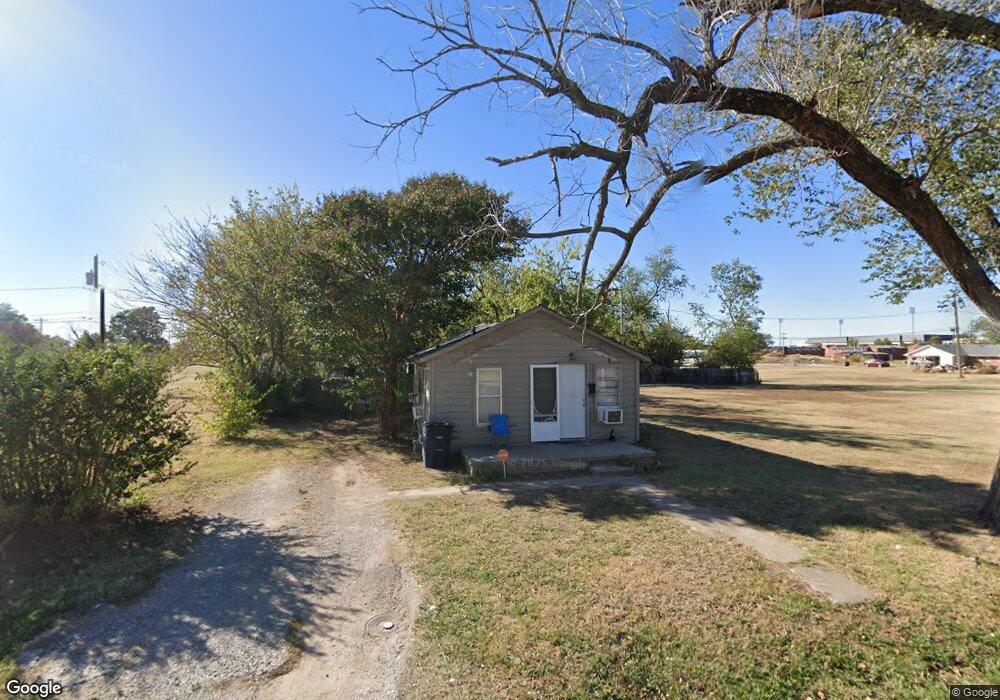 2214 N Dorothy Ave, Shawnee, OK 74804 - photo 1