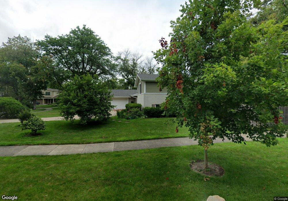 3412 Maple Leaf Dr, Glenview, IL 60026 - photo 1