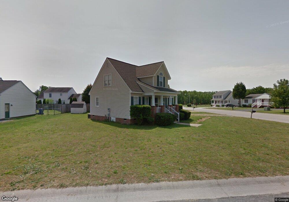 7501 Pineleaf Dr, North Chesterfield, VA 23234 - photo 1