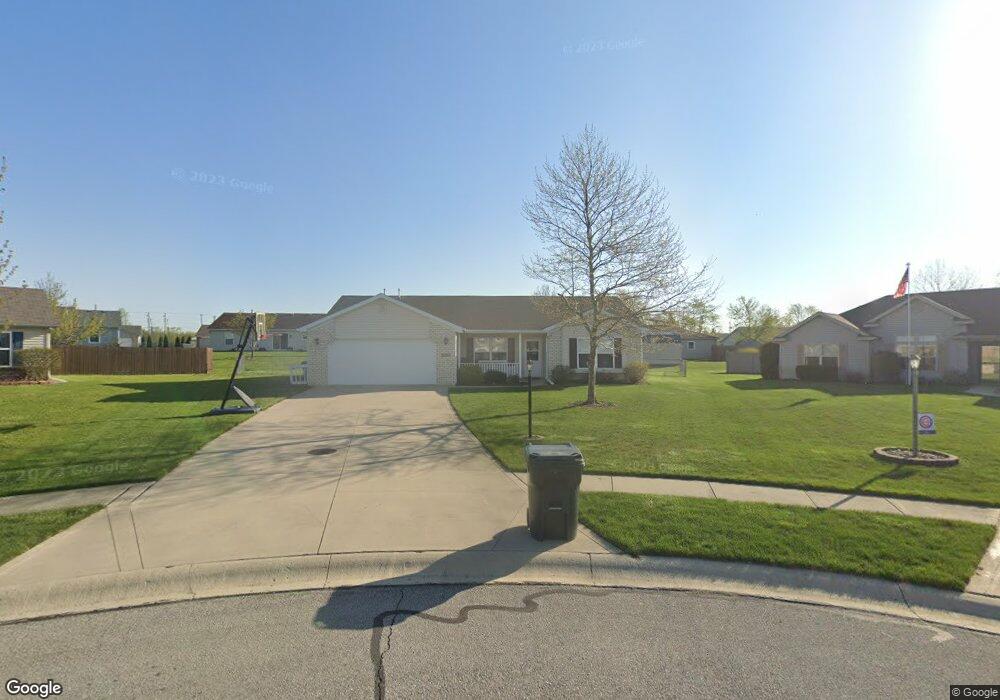 929 Caroline Ct, Churubusco, IN 46723 - photo 1