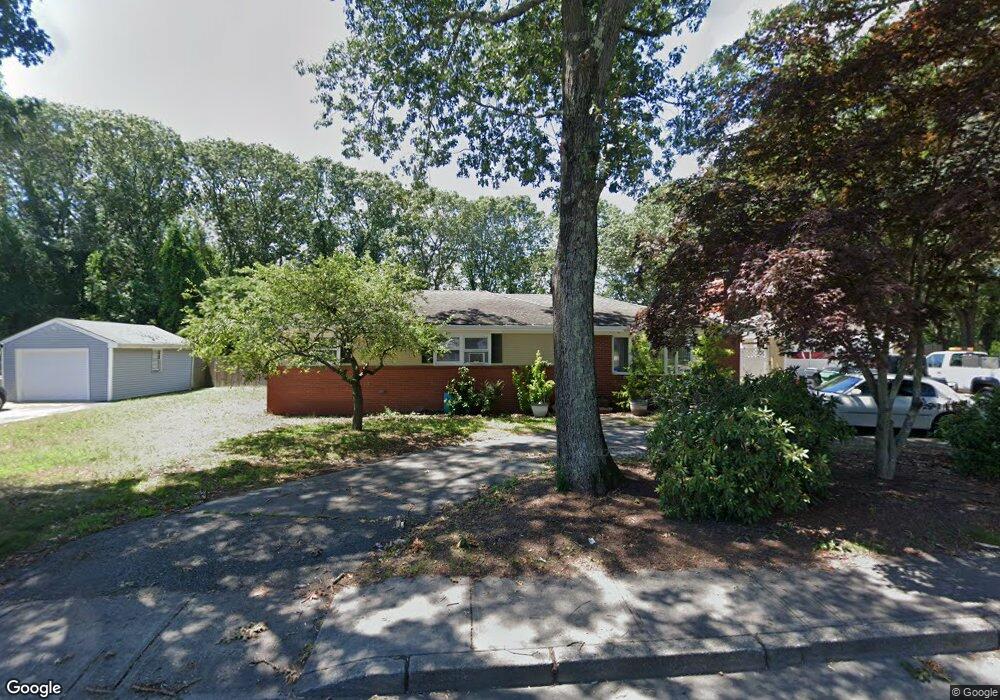 120 Strawberry Field Rd, Warwick, RI 02886 - photo 1