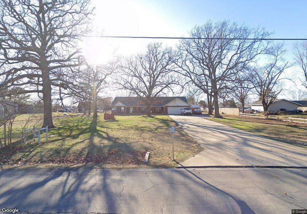 3212 N Oak St, Bethel Heights, AR 72764 - photo 1