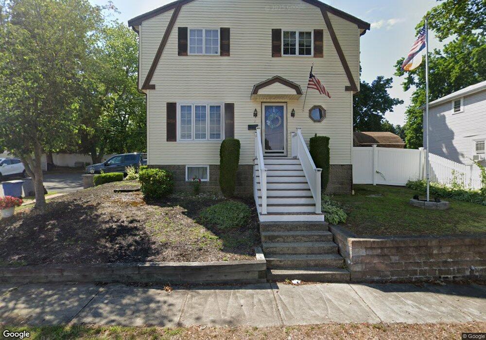 2 Evans St, Saugus, MA 01906 - photo 1