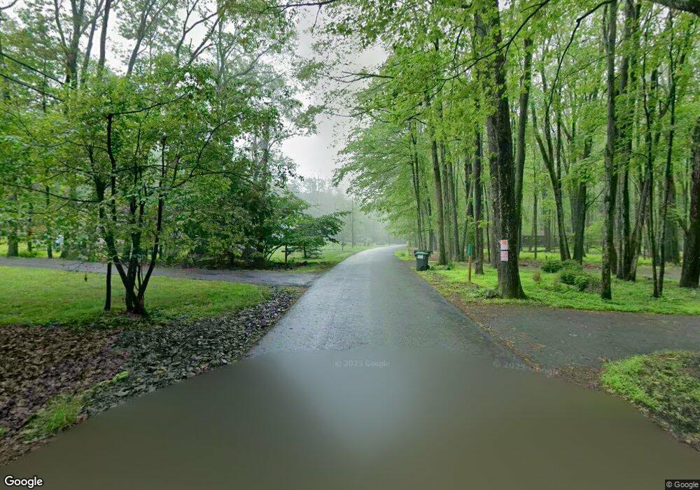 804 Red Run Rd, Pocono Summit, PA 18346 - photo 1