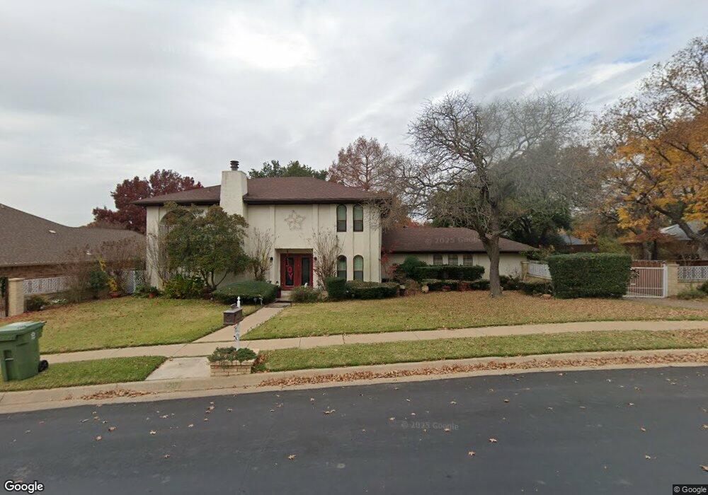 317 Eagle Dr, Bedford, TX 76021 - photo 1