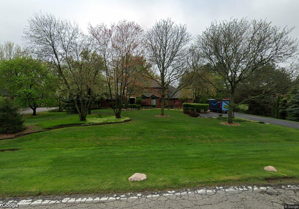 1256 Westview Rd, Bloomfield Hills, MI 48304 - photo 1