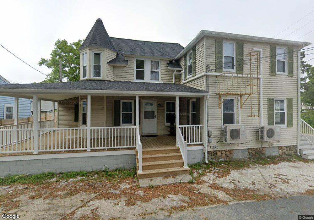 18 Holly Cir, Buzzards Bay, MA 02532 - photo 1