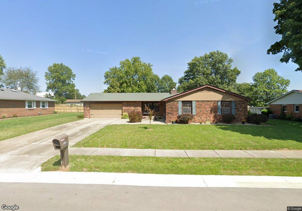 4540 W Mission Ct, Columbus, IN 47203 - photo 1