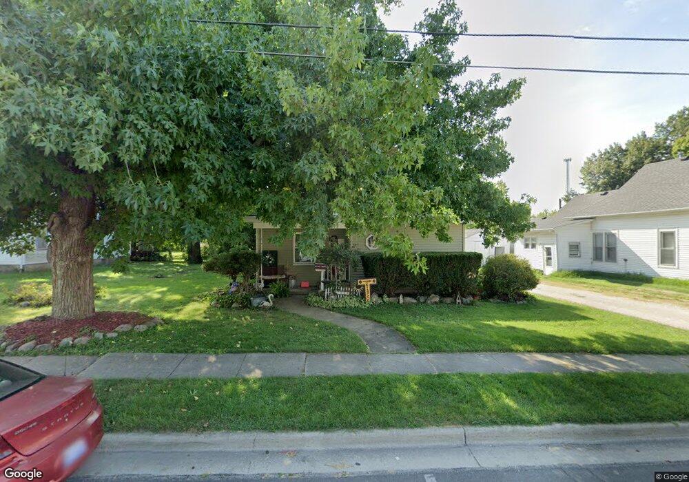 702 N Parke St, Tuscola, IL 61953 - photo 1