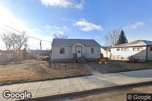 703 Adams Ave, Hettinger, ND 58639
