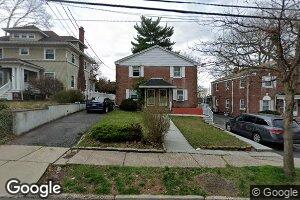 122 Lakeview Ave, Leonia, NJ 07605
