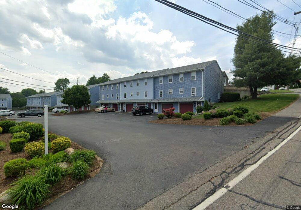 4 Smithfield Rd unit 27, North Providence, RI 02904 - photo 1