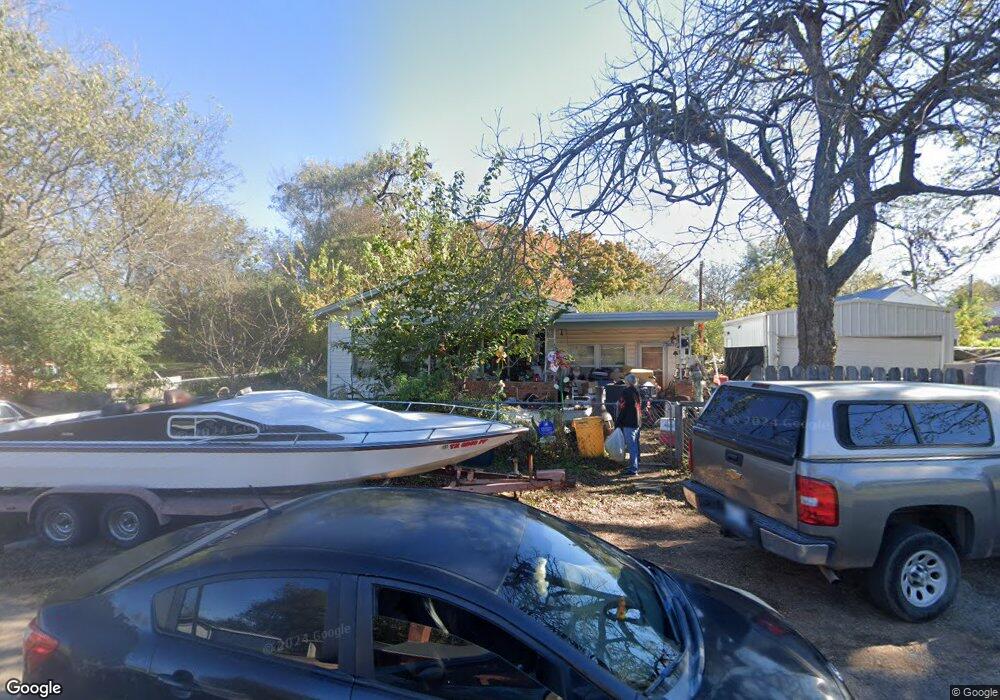 1107 S 4th St, Hugo, OK 74743 - photo 1