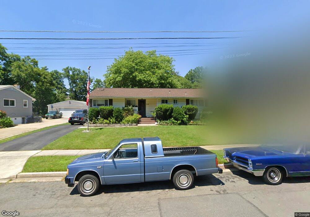 612 Valley Dr SE, Vienna, VA 22180 - photo 1