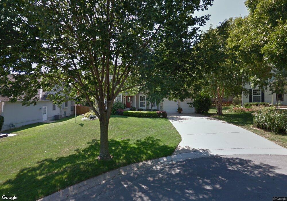 8510 Hallet St, Lenexa, KS 66215 - photo 1