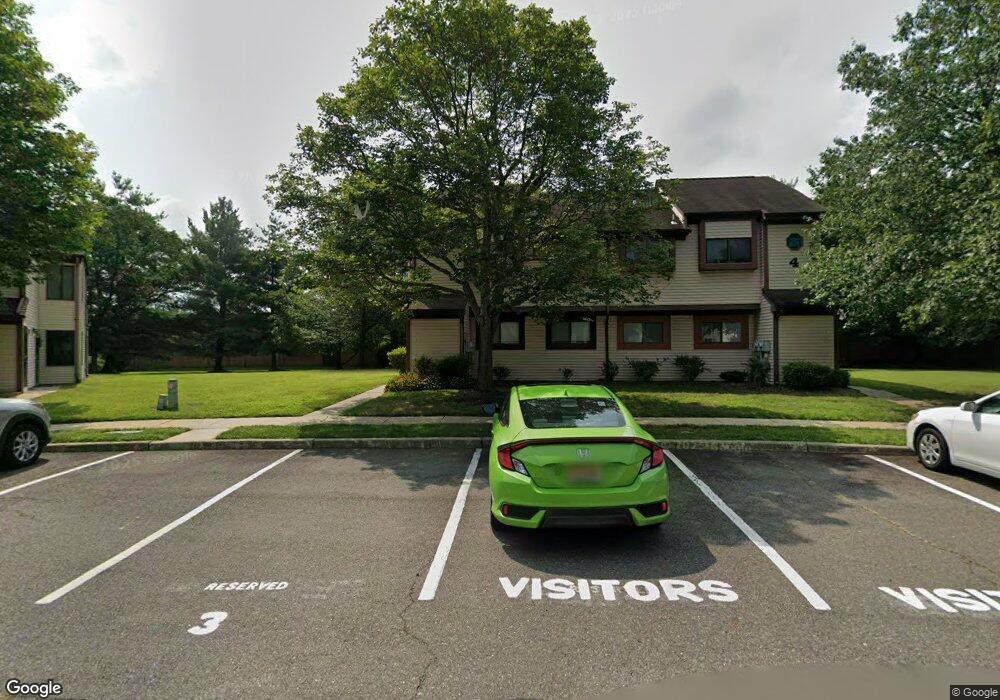 404 Samuel Ct unit 4, Dayton, NJ 08810 - photo 1