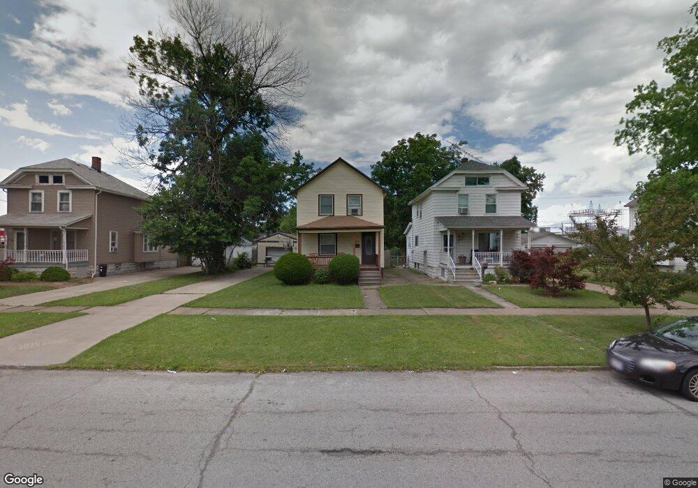 2219 E 29th St, Lorain, OH 44055 - photo 1