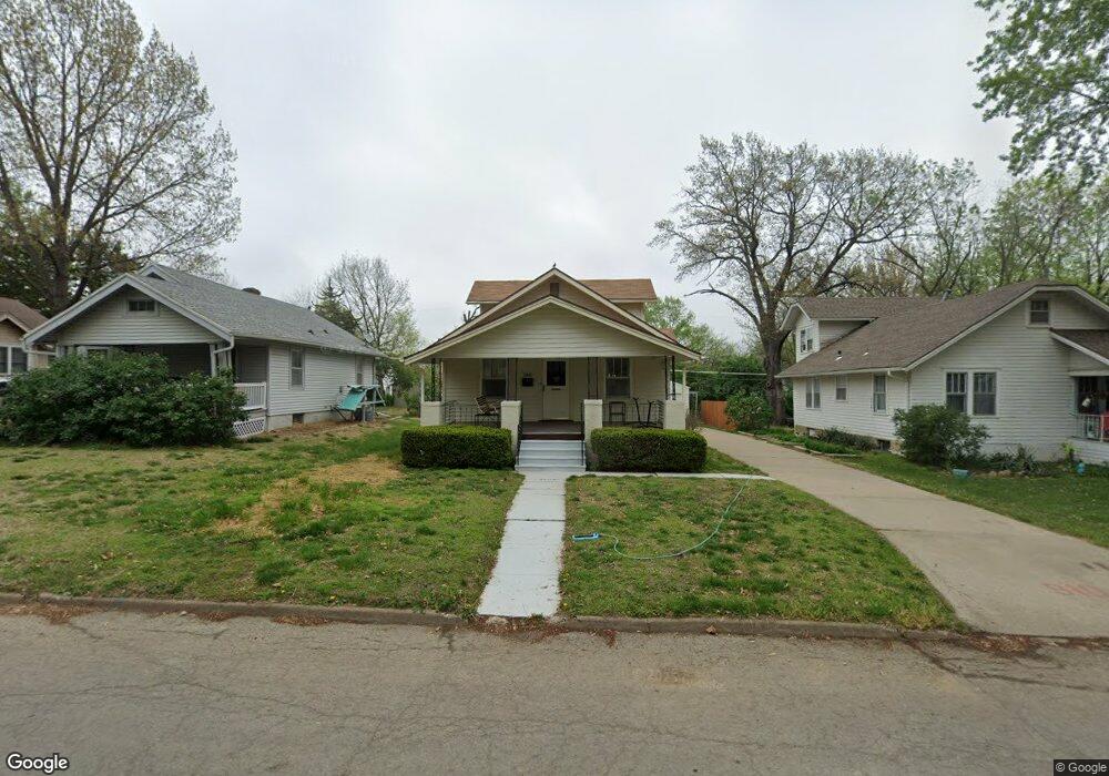 910 SW Orleans St, Topeka, KS 66606 - photo 1