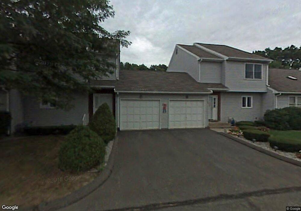 10 Daniel Dr, East Windsor, CT 06088 - photo 1