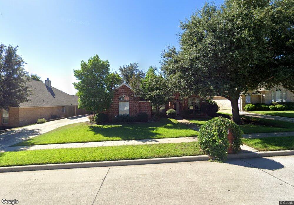 113 Heneretta Dr, Hurst, TX 76054 - photo 1