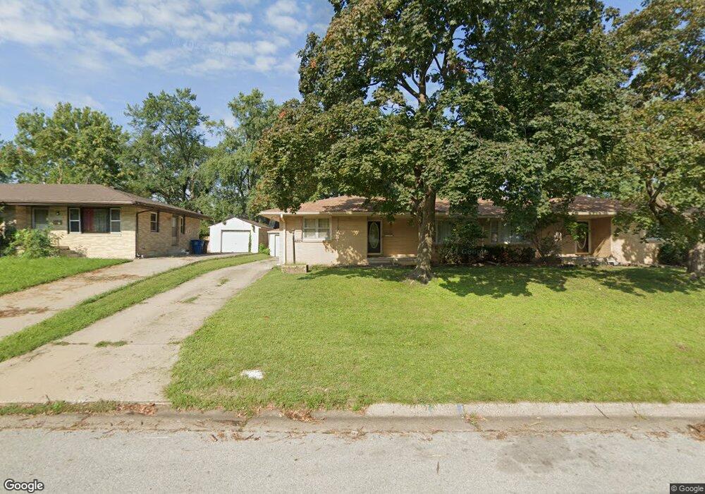 4024 43rd St, Des Moines, IA 50310 - photo 1