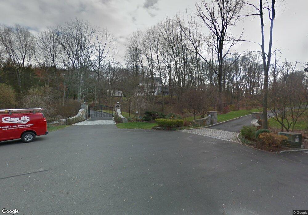 18 Saugatuck River Rd, Weston, CT 06883 - photo 1