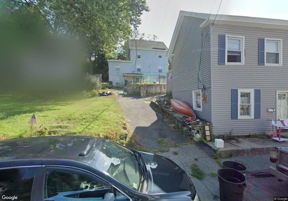 7R Center St unit 1, Woburn, MA 01801 - photo 1