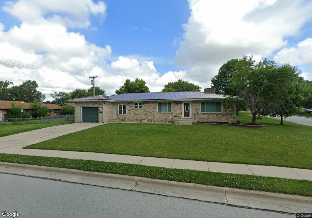 815 Gordon Grove, Saint Marys, OH 45885 - photo 1