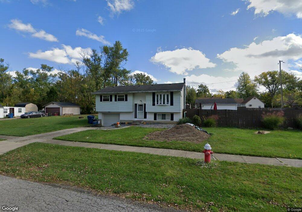 689 Sunset Ave, Sheffield Lake, OH 44054 - photo 1