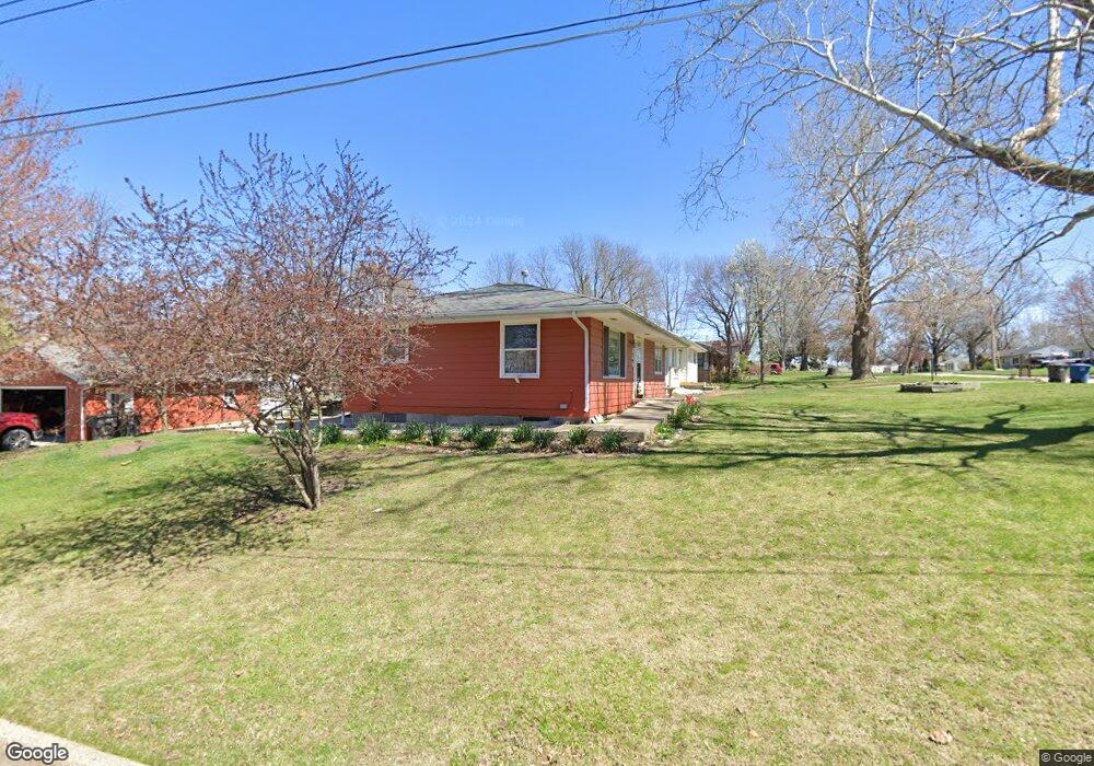 2333 Wakonda View Dr, Des Moines, IA 50321 - photo 1