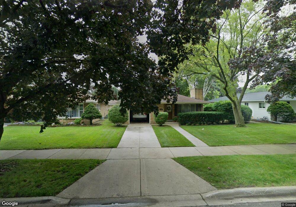 2105 Walnut St, Waukegan, IL 60087 - photo 1