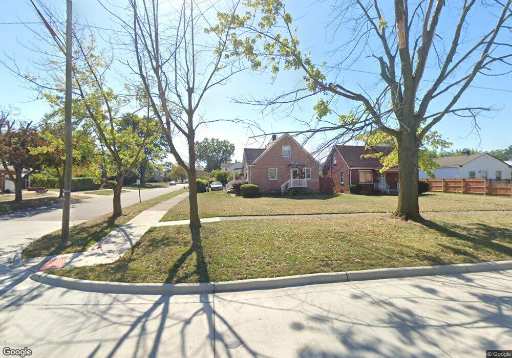 2446 E 28th St, Lorain, OH 44055 - photo 1