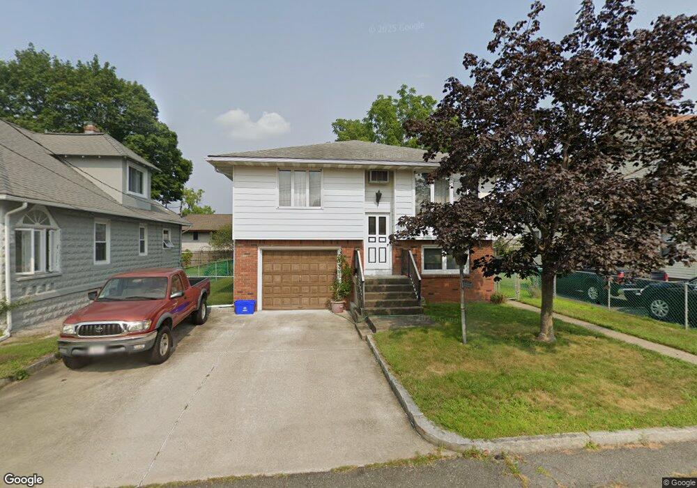 42 Lakeview Ave, Ludlow, MA 01056 - photo 1