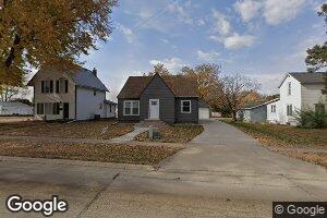 405 4th St, Grundy Center, IA 50638