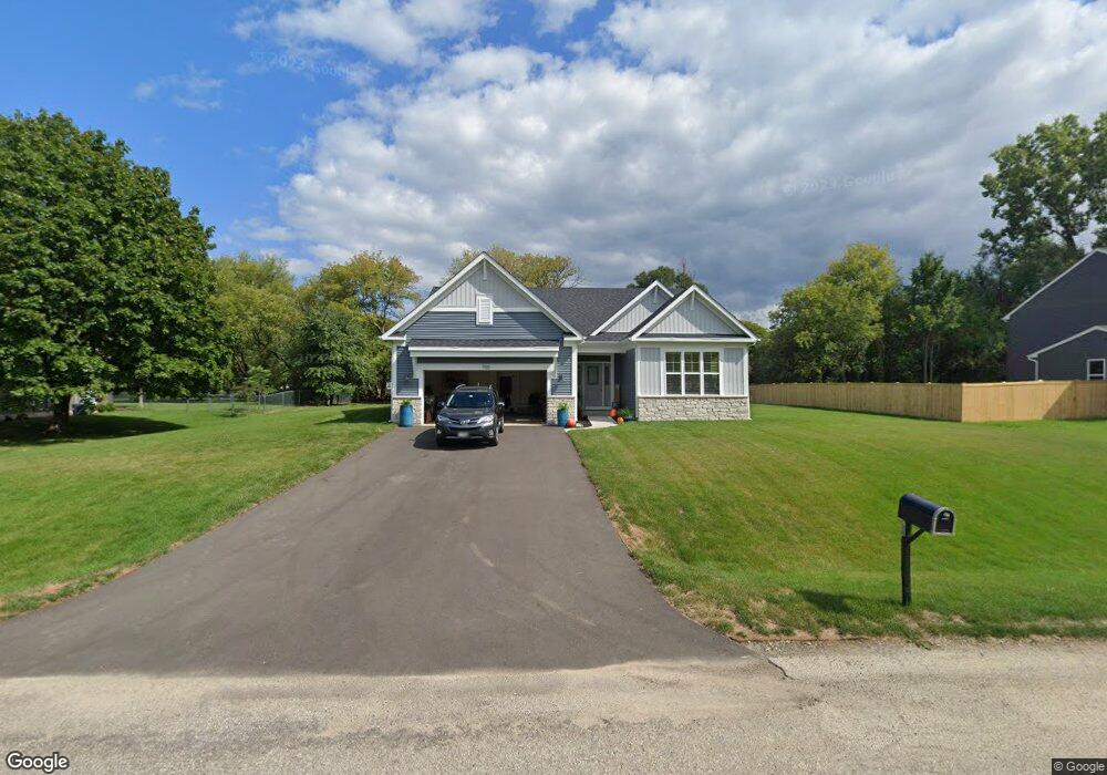 700 Hickman Ln unit 37972804, Woodstock, IL 60098 - photo 1