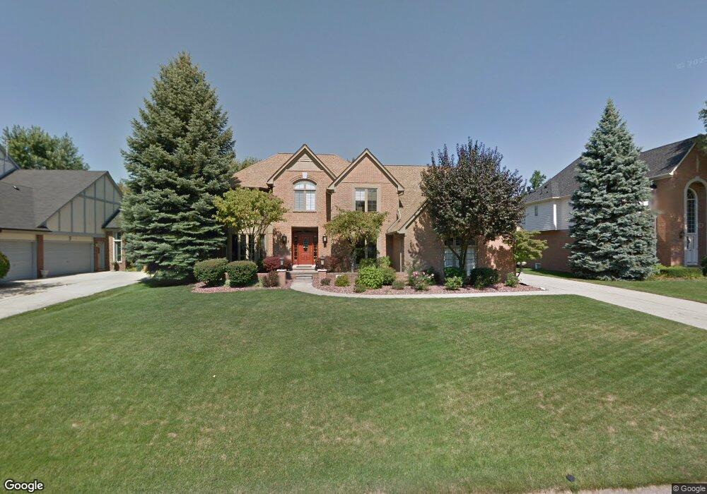 3682 Newcastle Dr, Rochester Hills, MI 48306 - photo 1