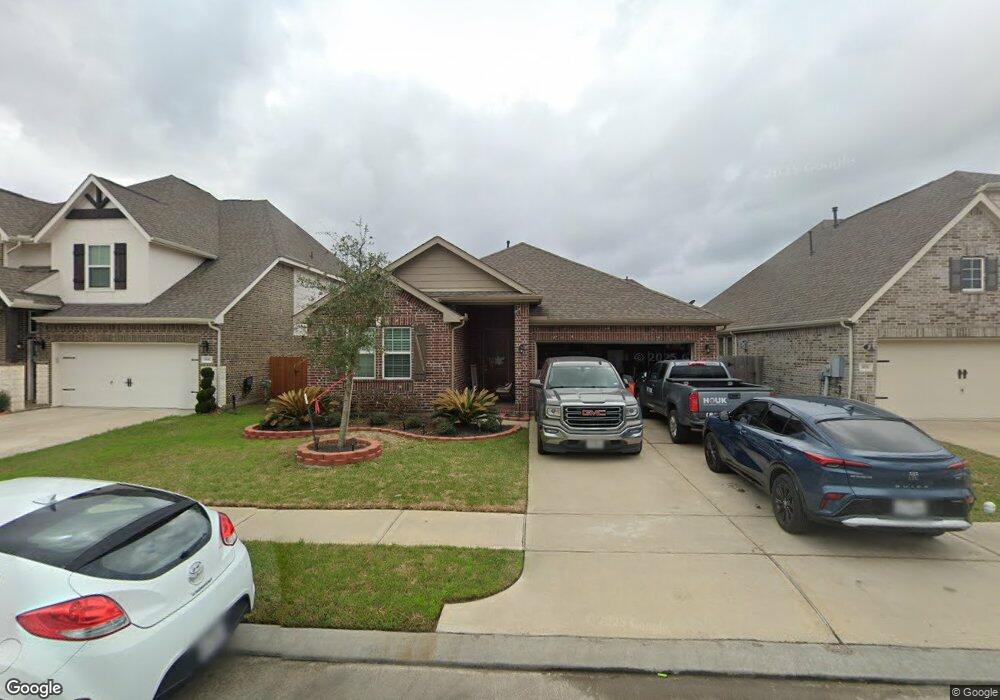 1849 Belle Place, Alvin, TX 77511 - photo 1