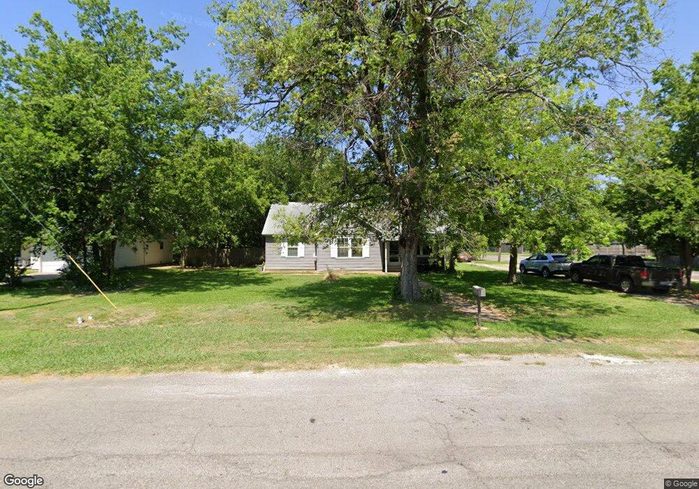 2013 Agnew St, Bonham, TX 75418 - photo 1