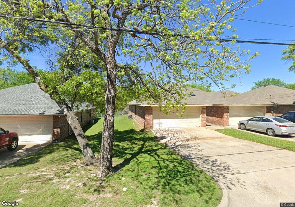 1116 W Spring St, Weatherford, TX 76086 - photo 1