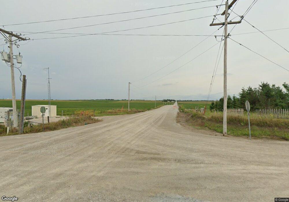 808 NE E Ave, Cedar Rapids, IA 52405 - photo 1