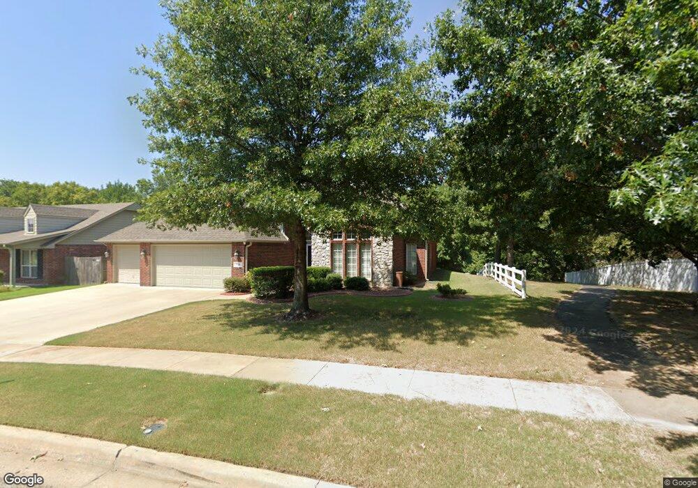 700 S 71st St, Broken Arrow, OK 74014 - photo 1