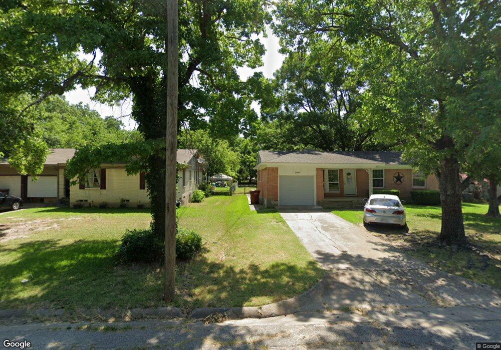 2010 N Main St, Bonham, TX 75418 - photo 1