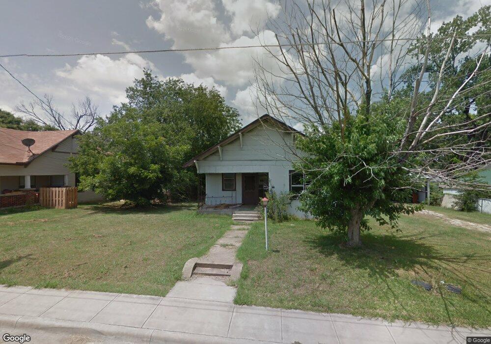 309 Star St, Bonham, TX 75418 - photo 1