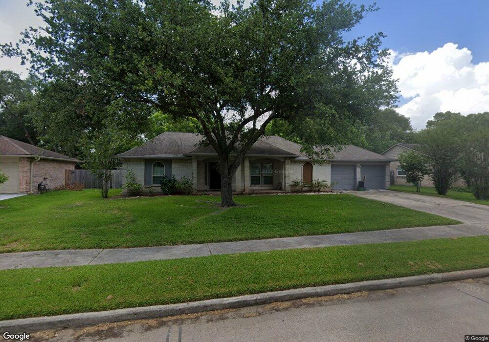 1305 Bayou Oak Dr, Friendswood, TX 77546 - photo 1