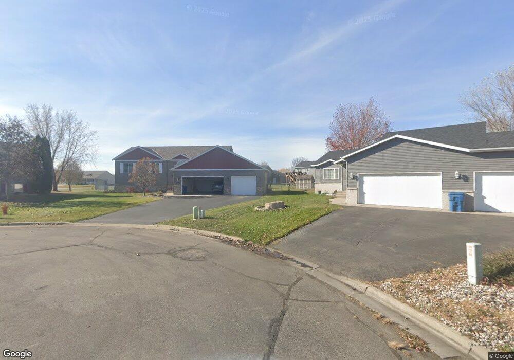 532 Twin Ct, Sauk Rapids, MN 56379 - photo 1