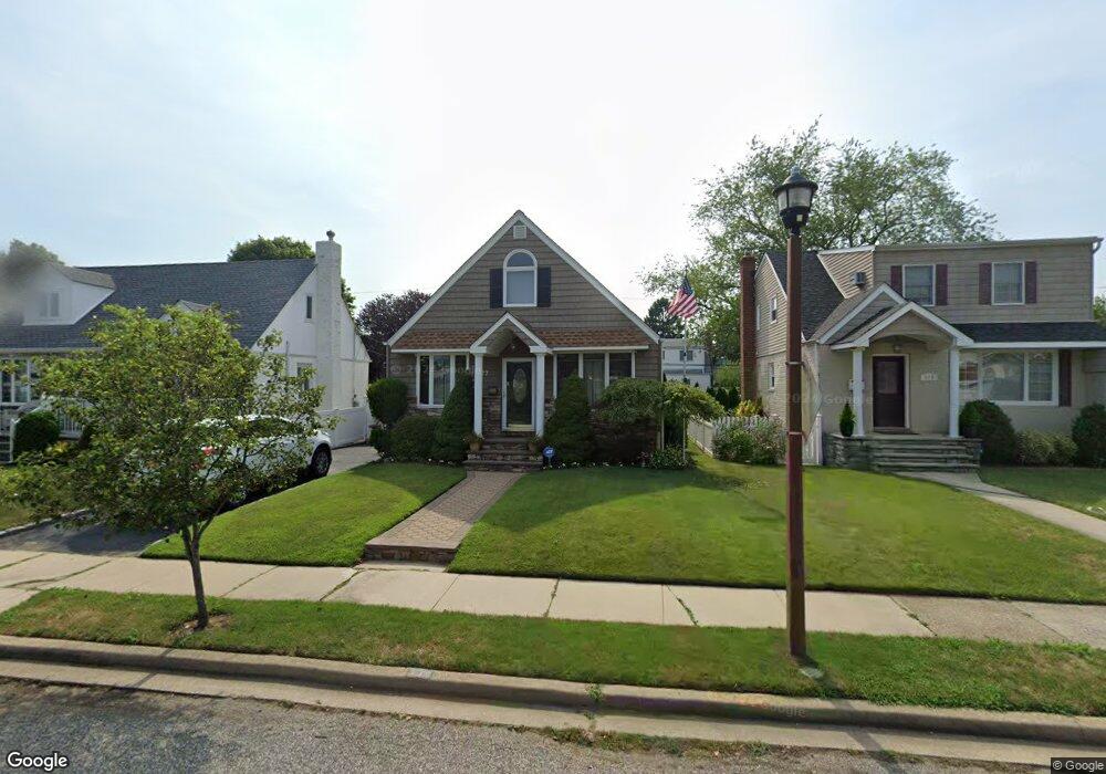 277 Brompton Rd S, Garden City, NY 11530 - photo 1