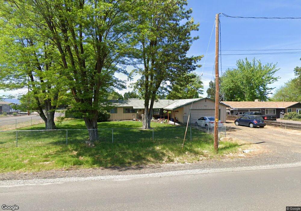 6261 Mclaughlin Dr, Central Point, OR 97502 - photo 1