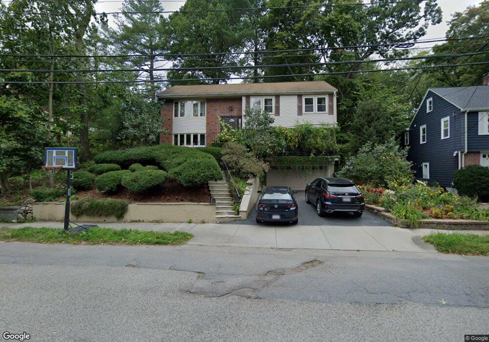57 Risley Rd, Chestnut Hill, MA 02467 - photo 1