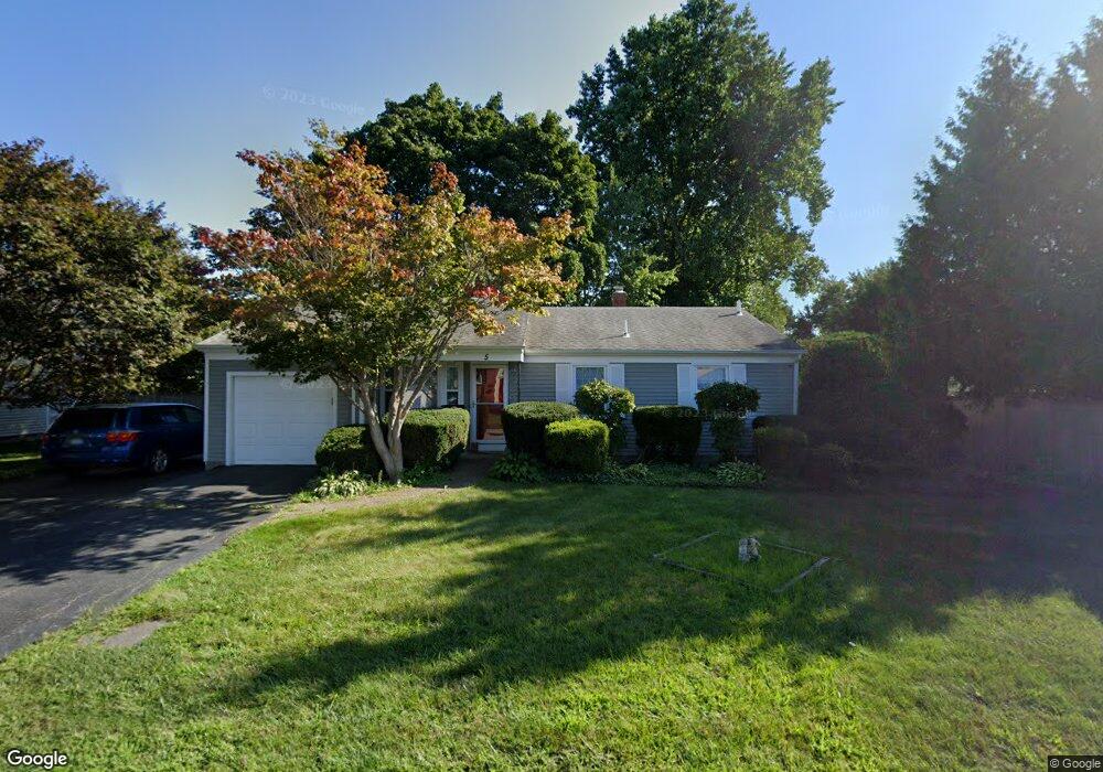 5 Fenwick Rd, Riverside, RI 02915 - photo 1